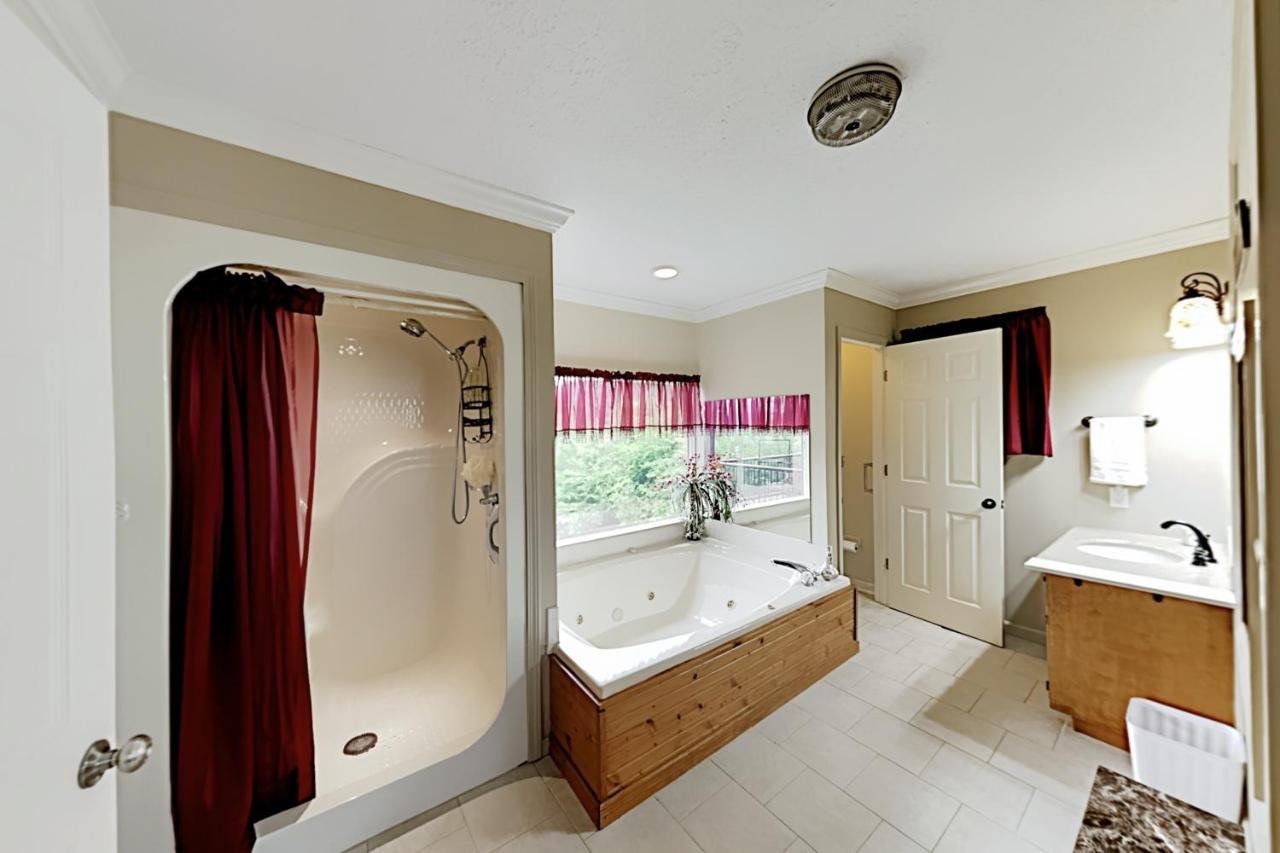 Majestic Leconte Villa Gatlinburg Exterior photo